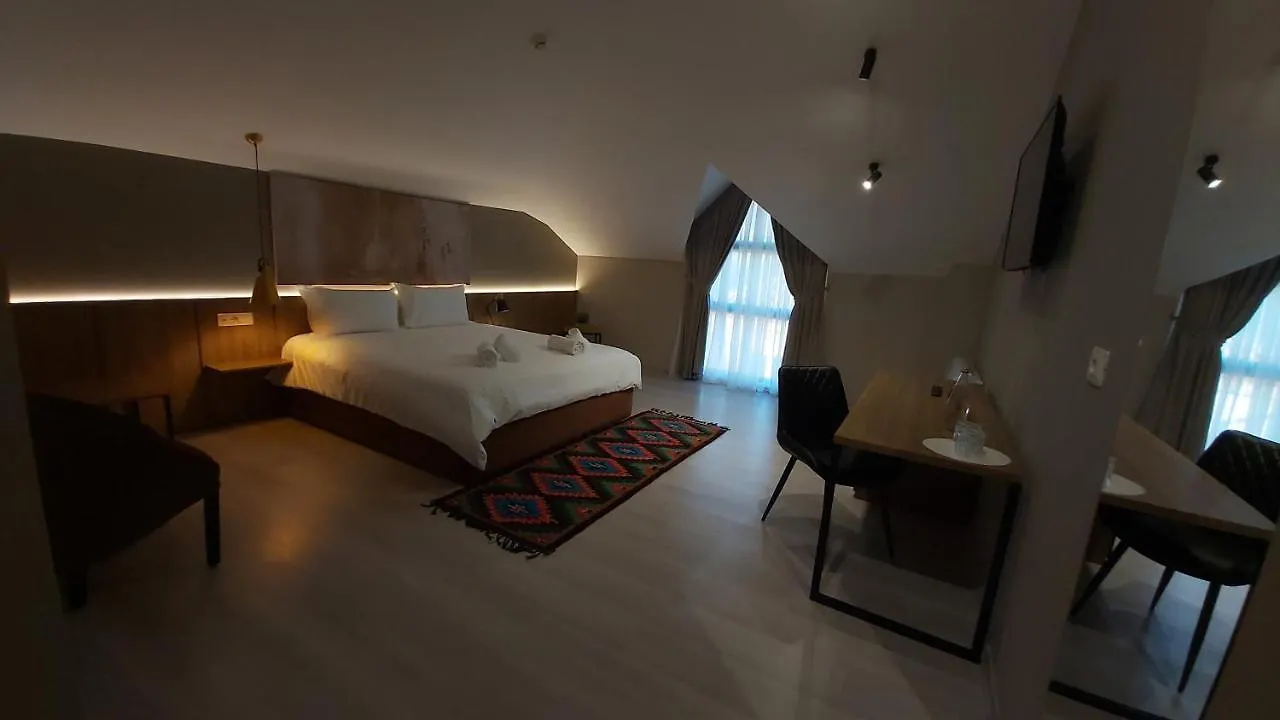 Mik Hotel Görice 0*,  Arnavutluk