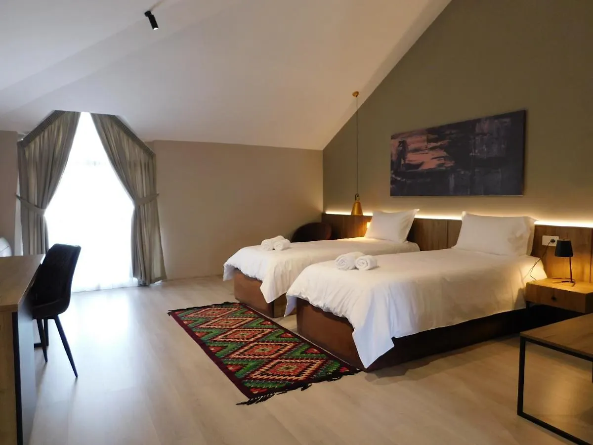 Mik Hotel Görice