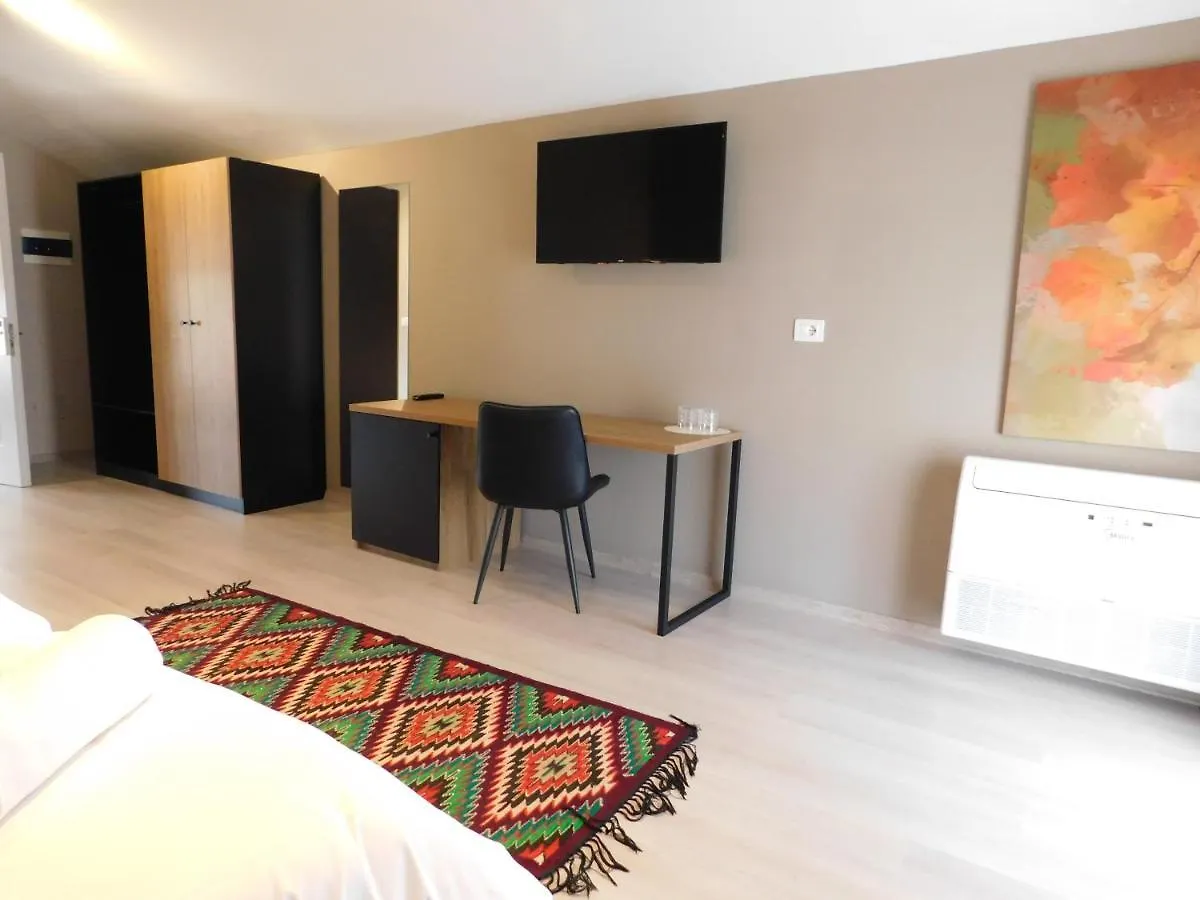 Mik Hotel Görice 0*,